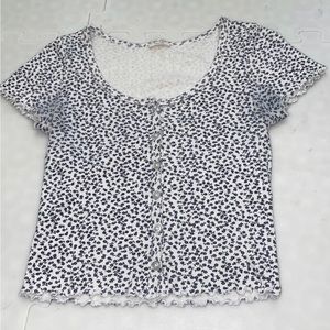 Brandy Melville White Floral Zelly Top